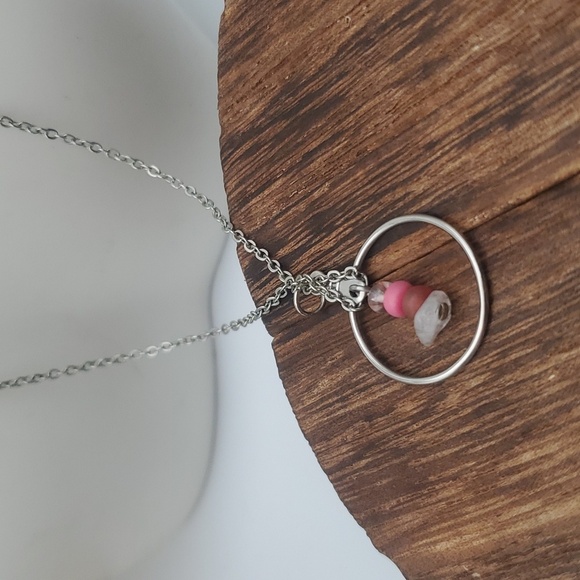 N3107‎ pink balancing pendant necklace - Picture 2 of 2
